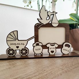 Drevený fotorámik s údajmi o narodení dieťaťa