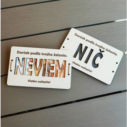 Vtipná drevená obálka na peniaze – s nápisom „NEVIEM/ NIČ“