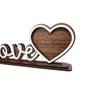 Drevená dekorácia „Love“ s rámikom na fotografiu