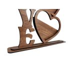 Drevená dekorácia „LOVE“ s dvoma srdcami na fotografie
