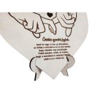 Drevené srdce s vyznaním lásky a menami