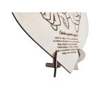 Drevené srdce s vyznaním lásky a menami