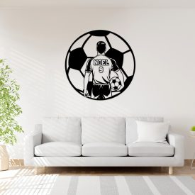   Personalizovaný drevený obraz futbalistu s menom a číslom – športová dekorácia na stenu