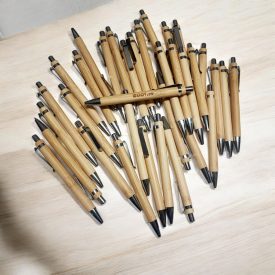 Gravírované bambusové pero